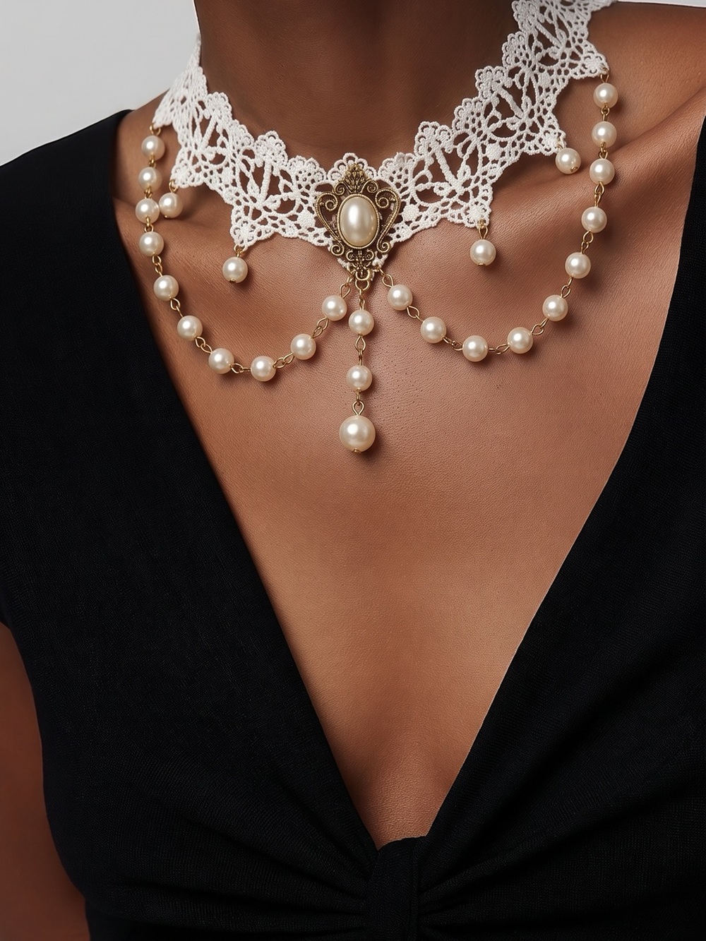 NWT Vintage Victorian White Lace & Pearl Draping Choker Necklace ✨